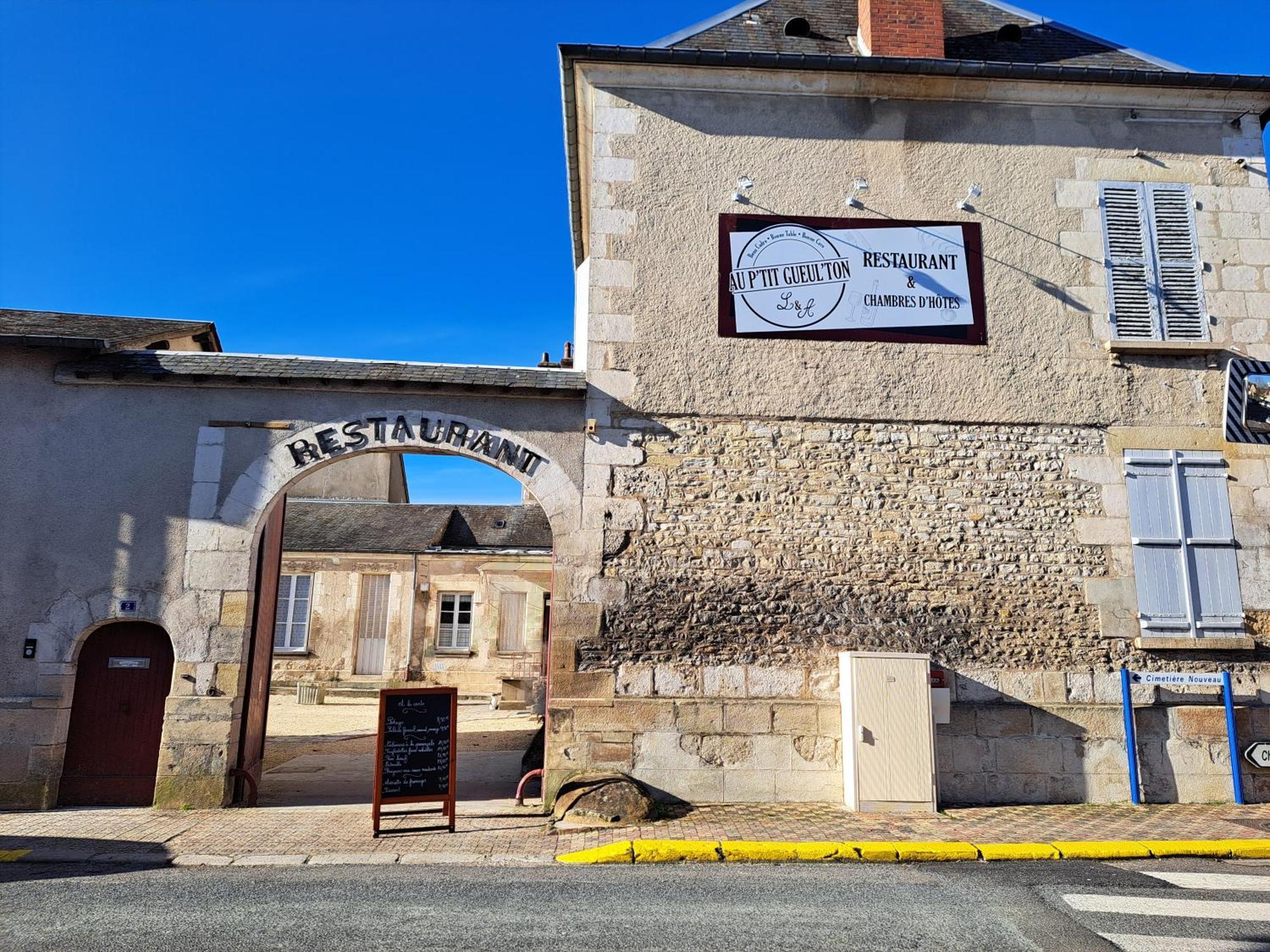 Au P'Tit Gueul'Ton Bed & Breakfast Les Aix-d'Angillon Exterior photo